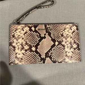 Michael Kors Wristlet